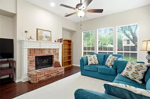4016 Sharondale Dr, Flower Mound, TX 75022 - Photo 6
