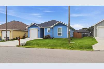 2316 Creekview Drive, Granbury, TX 76048 - Photo 4