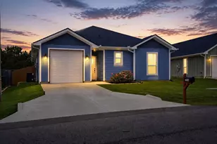 2316 Creekview Dr, Granbury, TX 76048 - Photo 1
