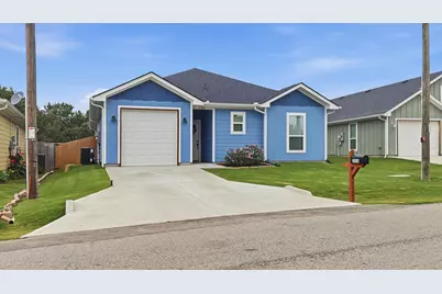2316 Creekview Drive, Granbury, TX 76048 - Photo 2