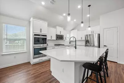 2601 Creswick Drive, Mansfield, TX 76084 - Photo 2