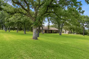 305 Bent Oak Rd, Weatherford, TX 76086 - Photo 4