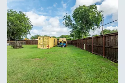 201 E Main Street, Avalon, TX 76623 - Photo 30
