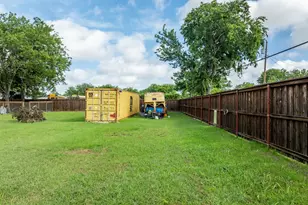 201 E Main St, Avalon, TX 76623 - Photo 30