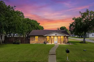 201 E Main St, Avalon, TX 76623 - Photo 1