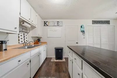 201 E Main Street, Avalon, TX 76623 - Photo 10
