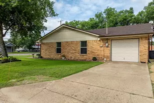 201 E Main St, Avalon, TX 76623 - Photo 26