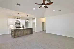 5702 Legacy Dr, Abilene, TX 79606 - Photo 12