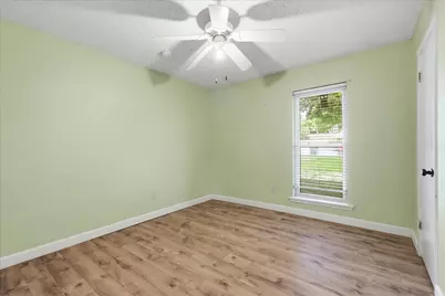 641 Deborah Court, Burleson, TX 76028 - Photo 24