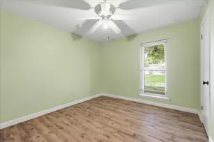 641 Deborah Ct, Burleson, TX 76028 - Photo 24
