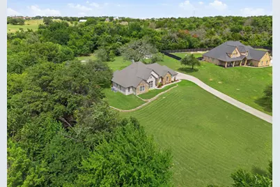 140 Buckingham Court, Weatherford, TX 76088 - Photo 4