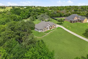140 Buckingham Ct, Weatherford, TX 76088 - Photo 4
