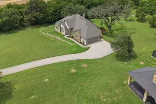 140 Buckingham Ct, Weatherford, TX 76088 - Photo 38