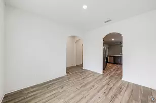 13616 Musselshell Dr, Ponder, TX 76259 - Photo 4