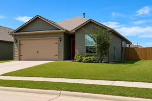 13616 Musselshell Dr, Ponder, TX 76259 - Photo 2