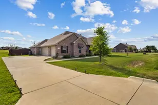 129 High Vista Rd, Decatur, TX 76234 - Photo 2