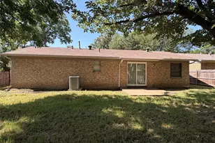 7425 Van Natta Ln, Fort Worth, TX 76112 - Photo 22