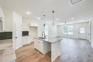 2701 Marburg, Dallas, TX 75210 - Photo 4