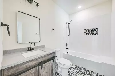 2701 Marburg, Dallas, TX 75210 - Photo 6