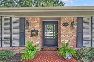 4701 Fieldcrest Dr, Fort Worth, TX 76109 - Photo 2