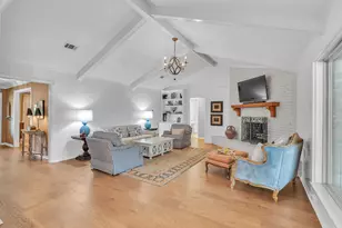 4701 Fieldcrest Dr, Fort Worth, TX 76109 - Photo 12