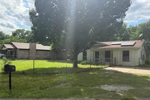 329 Walnut Ave, Azle, TX 76020 - Photo 2