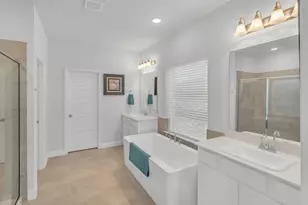 1005 Boyd Ln, Euless, TX 76040 - Photo 6