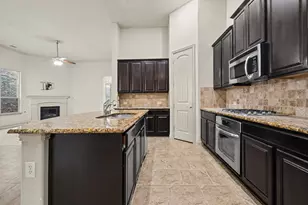 224 Carrington Ln, Lewisville, TX 75067 - Photo 16