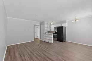 1585 N Mill St, Lewisville, TX 75057 - Photo 8