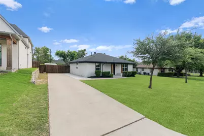 106 E 3rd Street, Prosper, TX 75078 - Photo 2