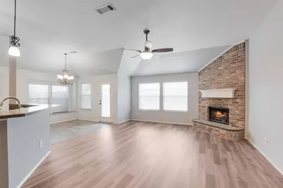 112 Bridlewood Street, Azle, TX 76020 - Photo 6
