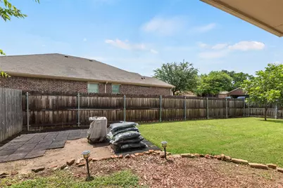 112 Bridlewood Street, Azle, TX 76020 - Photo 28