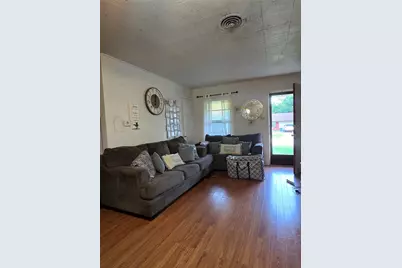 2251 Cambridge Drive, Irving, TX 75061 - Photo 4