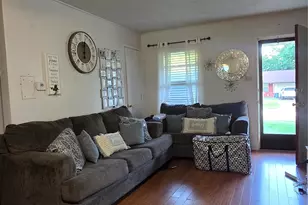 2251 Cambridge Dr, Irving, TX 75061 - Photo 4