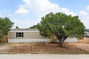 2307 Cedarwood Trail, Granbury, TX 76048 - Photo 4
