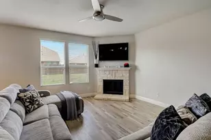3105 Walker Creek Dr, Little Elm, TX 75068 - Photo 4