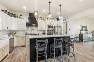 6020 Honeysuckle Rd, Midlothian, TX 76065 - Photo 10