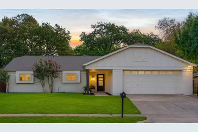 2212 Mountainview Drive, Hurst, TX 76054 - Photo 2