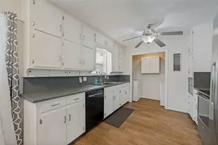 4325 Keeter Dr, North Richland Hills, TX 76180 - Photo 6