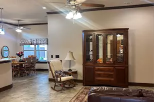 310 Donna Cir, Granbury, TX 76049 - Photo 2