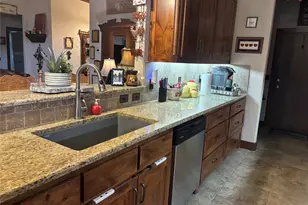 310 Donna Cir, Granbury, TX 76049 - Photo 8