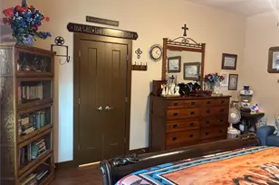 310 Donna Cir, Granbury, TX 76049 - Photo 22