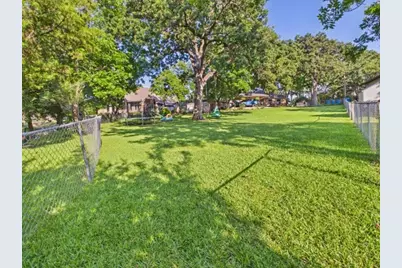 102 Misty Glen Circle, Gun Barrel City, TX 75156 - Photo 6