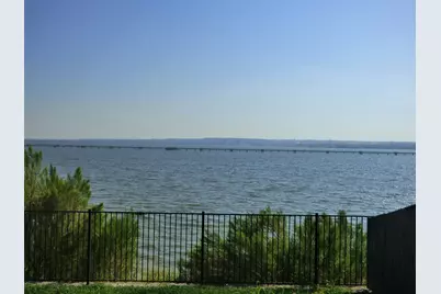 1846 Bayfront Drive, Dallas, TX 75051 - Photo 18