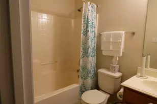 1846 Bayfront Dr, Dallas, TX 75051 - Photo 12
