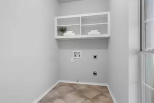 697 Meadowview Cir, Van Alstyne, TX 75495 - Photo 20