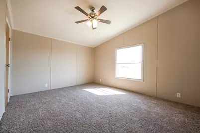 5728 N Sunchase Drive, Granbury, TX 76049 - Photo 18