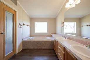 5728 N Sunchase Dr, Granbury, TX 76049 - Photo 16