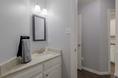 5205 Shadow Glen Drive, Grapevine, TX 76051 - Photo 10
