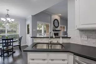 5205 Shadow Glen Dr, Grapevine, TX 76051 - Photo 12